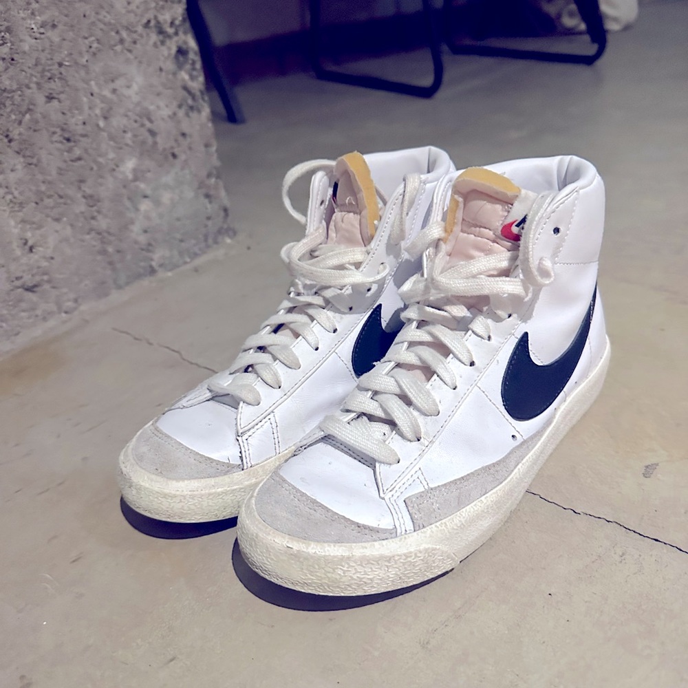 Nike high top 77’s